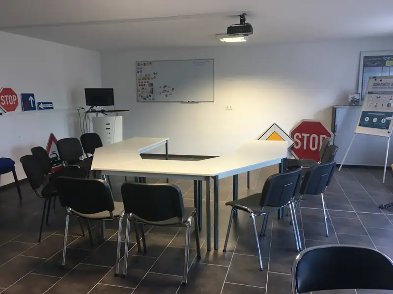 Theorieunterricht in der Fahrschule